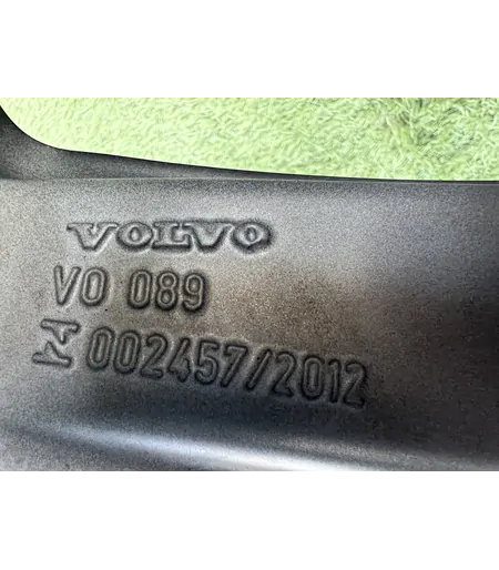 5x108 18" Volvo gyári alufelni 225/45 R18 nyári gumikkal - Mobil Gumis 9