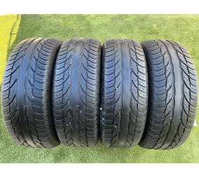 245/45 R17 Uniroyal RainExpert nyári gumi 5mm alapértelmezett kép