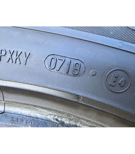 245/45 R17 Uniroyal RainExpert nyári gumi 5mm 5