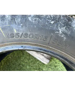 195/60 R15 Lassa Snoways 3 téli gumi 5,5-7mm 5