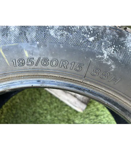 195/60 R15 Lassa Snoways 3 téli gumi 5,5-7mm 5