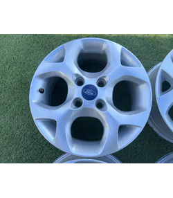 4x108 15" Ford gyári alufelni 6Jx15h2 ET47,5 5