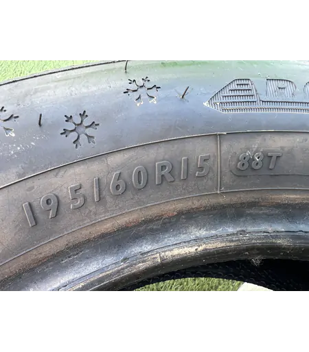 195/60 R15 Dunlop Winter Response 2 téli gumi 7,5-8mm - Mobil Gumis 5