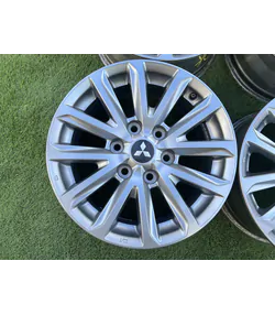 6x139.7 17" Mitsubishi L200 gyári alufelni 7,5Jx17h2 ET38 2