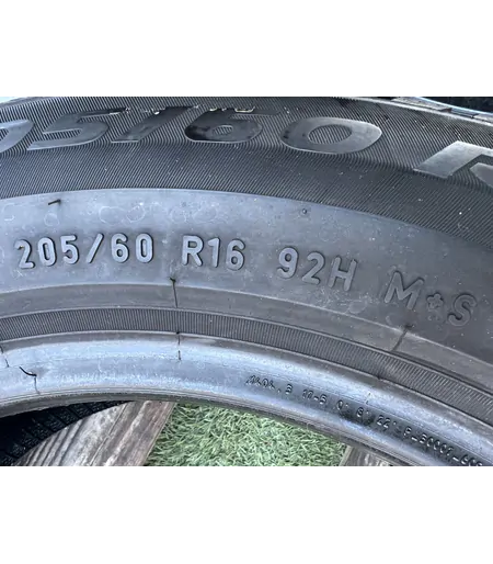 205/60 R16 Pirelli Sottozero 3 téli gumi 5,5mm - Mobil Gumis 5