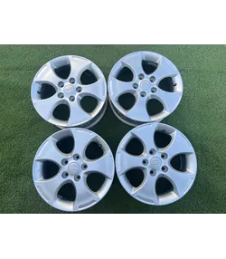 5x114.3 16" Kia gyári alufelni 6Jx16h2 ET51 1
