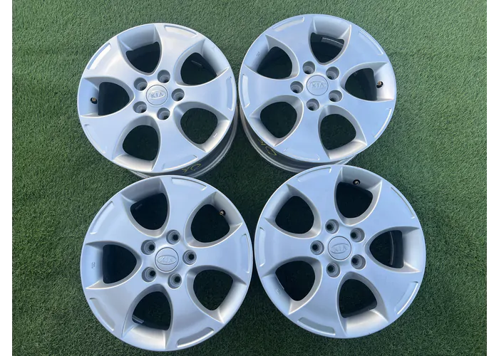 5x114.3 16" Kia gyári alufelni 6Jx16h2 ET51 alapértelmezett kép