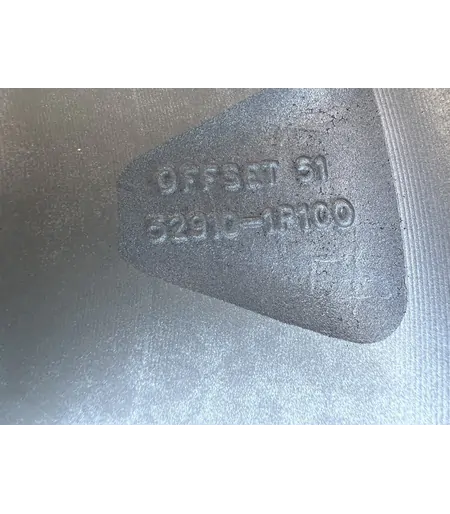 5x114.3 16" Kia gyári alufelni 6Jx16h2 ET51 7