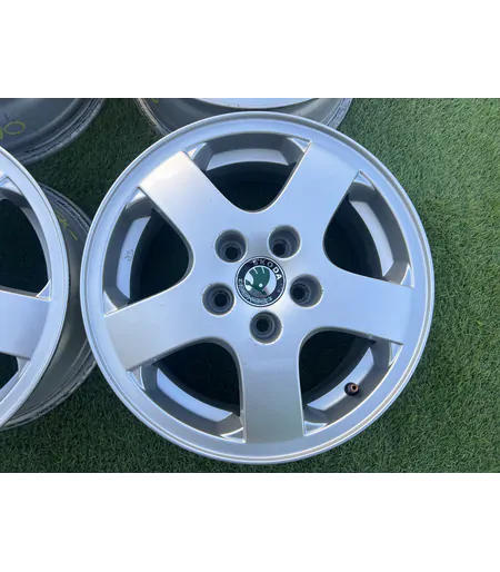 5x100 14" Skoda gyári alufelni 6Jx14h2 ET43 3