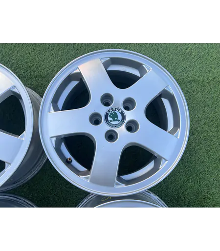 5x100 14" Skoda gyári alufelni 6Jx14h2 ET43 4
