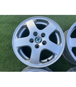 5x100 14" Skoda gyári alufelni 6Jx14h2 ET43 5