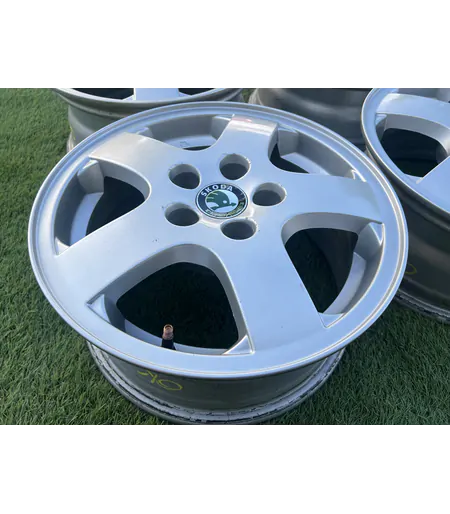 5x100 14" Skoda gyári alufelni 6Jx14h2 ET43 6
