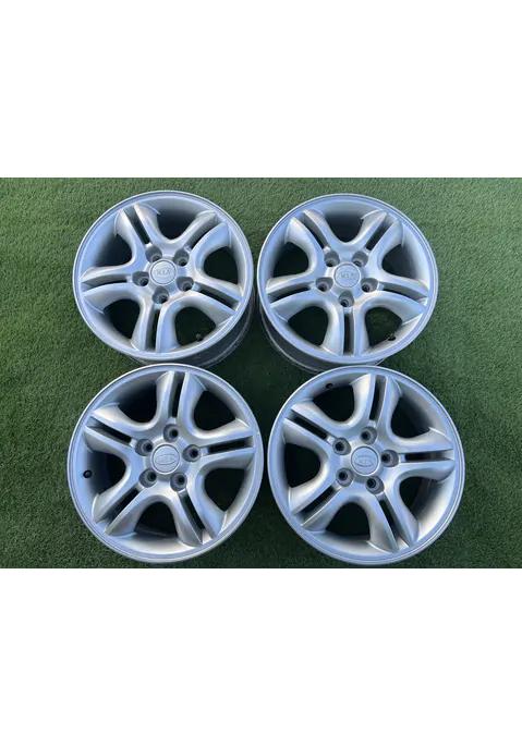 5x114.3 16" Hyundai gyári alufelni 6,5Jx16h2 ET41