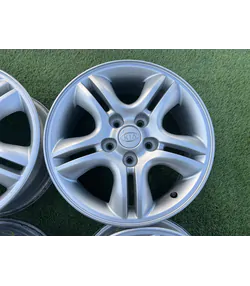 5x114.3 16" Hyundai gyári alufelni 6,5Jx16h2 ET41 4
