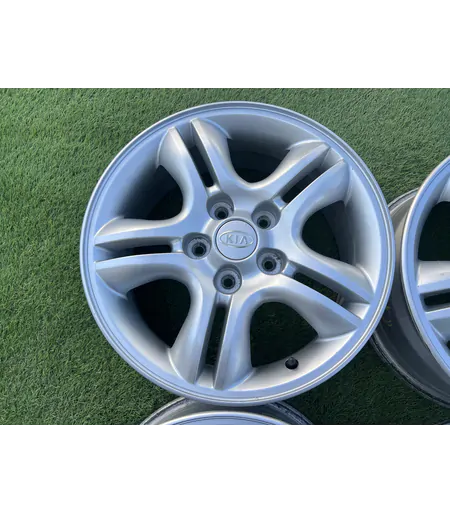 5x114.3 16" Hyundai gyári alufelni 6,5Jx16h2 ET41 5