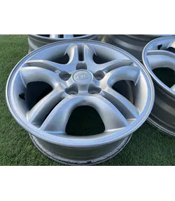 5x114.3 16" Hyundai gyári alufelni 6,5Jx16h2 ET41 6