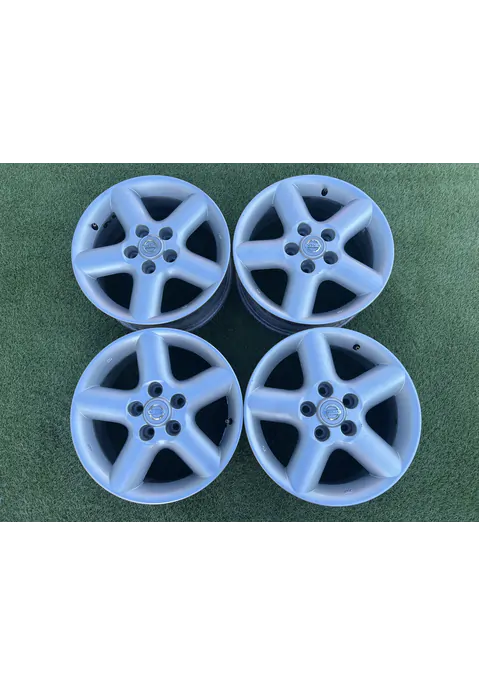 5x114.3 16" Nissan gyári alufelni 6,5Jx16h2 ET40