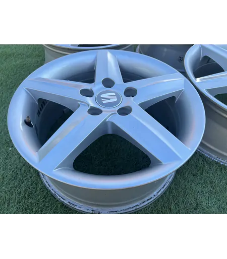 5x112 16" Seat gyári alufelni 6,5Jx16h2 ET50 6