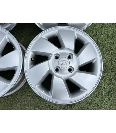 4x100 15" Kia Picanto gyári alufelni 5,5Jx15h2 ET46 - Mobil Gumis 4