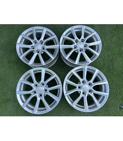 5x114.3 16" Mitsubishi gyári alufelni +TPMS szenzor 6,5Jx16h2 ET46 1