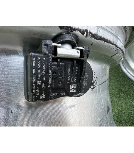 5x114.3 16" Mitsubishi gyári alufelni +TPMS szenzor 6,5Jx16h2 ET46 7