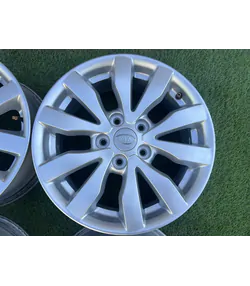 5x114.3 16" Kia gyári alufelni 6,5Jx16h2 ET41 4