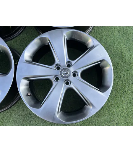 5x105 18" Opel gyári alufelni 7Jx18h2 ET38 3