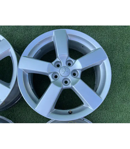 5x114.3 18" Mitsubishi gyári alufelni 7Jx18h2 ET38 4