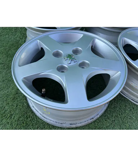 4x108 14" Peugeot gyári alufelni 5,5Jx14h2 ET34 6