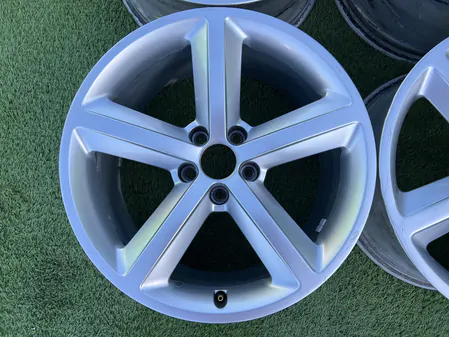 5x112 18" Audi gyári alufelni 8,5Jx18h2 ET29 2