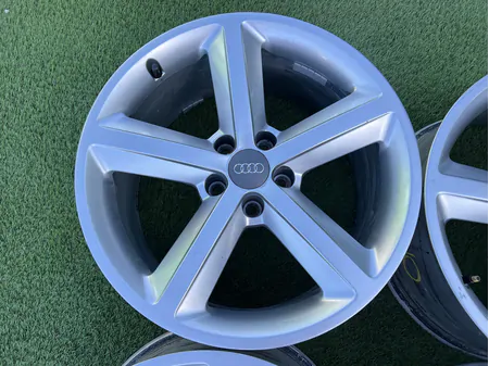 5x112 18" Audi gyári alufelni 8,5Jx18h2 ET29 5