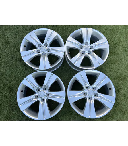 5x114.3 17" Kia gyári alufelni 6,5Jx17h2 ET35