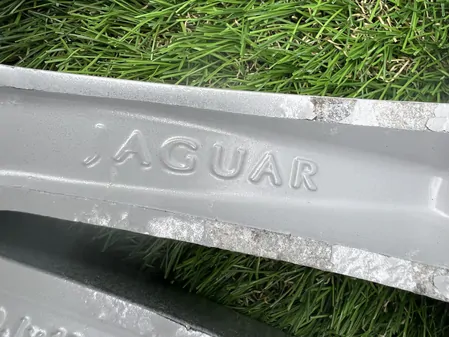 5x108 19" Jaguar gyári alufelni 8Jx19h2 ET45 7