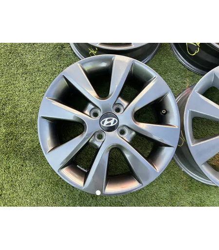 4x100 15" Hyundai gyári alufelni 6Jx15h2 ET50 2