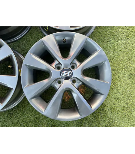 4x100 15" Hyundai gyári alufelni 6Jx15h2 ET50 3