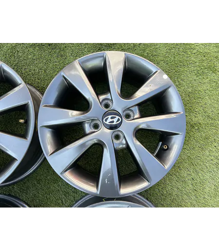 4x100 15" Hyundai gyári alufelni 6Jx15h2 ET50 4