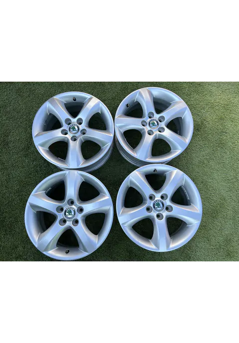 5x100 15" Skoda gyári alufelni 6Jx15h2 ET43