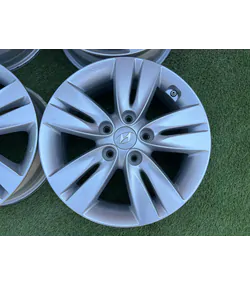 5x114.3 16" Hyundai gyári alufelni + TPMS szenzor 6Jx16h2 ET51 3