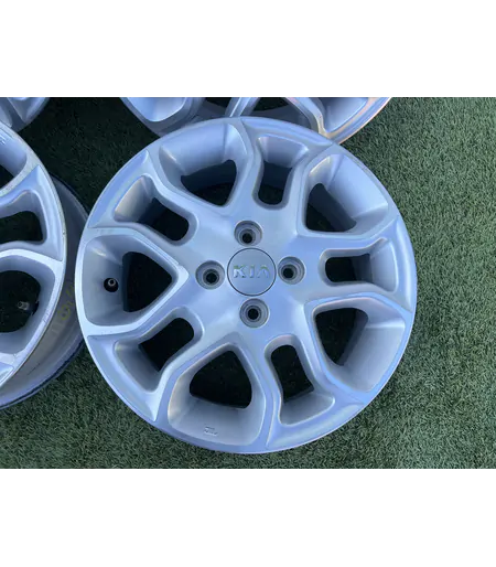 4x100 15" Kia gyári alufelni 5,5Jx15h2 ET52 - Mobil Gumis 4