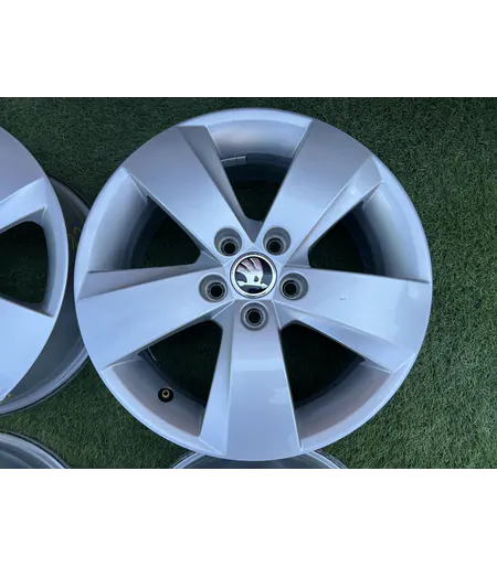 5x100 15" Skoda gyári alufelni 6Jx15h2 ET38 4