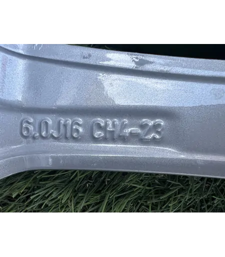4x108 16" Peugeot gyári alufelni 6Jx16h2 ET23 7