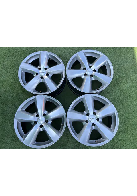 5x114.3 18" Dezent alufelni 8Jx18h2 ET40