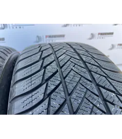225/60 R17 Bridgestone Blizzak LM001 téli gumi 5-5,5mm - Mobil Gumis 3