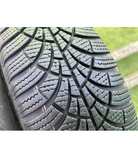 185/65 R15 Goodyear Ultra Grip 9 téli gumi 6mm 3