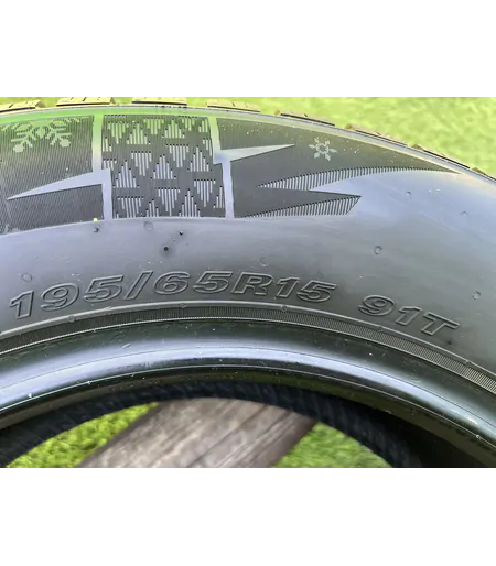 195/65 R15 Nexen Winguard Snow G3 téli gumi 7mm 4