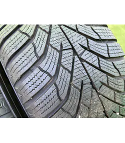225/60 R18 Kumho WinterCraft WP52 téli gumi 7mm 3