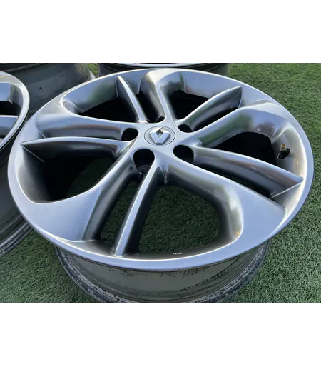 5x114.3 18" Renault gyári alufelni 7Jx18h2 ET40 6