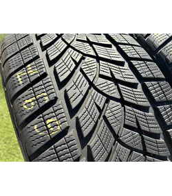 255/40 R21 Goodyear UltraGrip Performance+ téli gumi 6,5mm 2