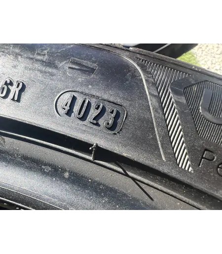 255/40 R21 Goodyear UltraGrip Performance+ téli gumi 6,5mm - Mobil Gumis 5