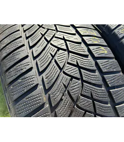 255/45 R20 Goodyear UltraGrip Performance + téli gumi 4,5mm 2